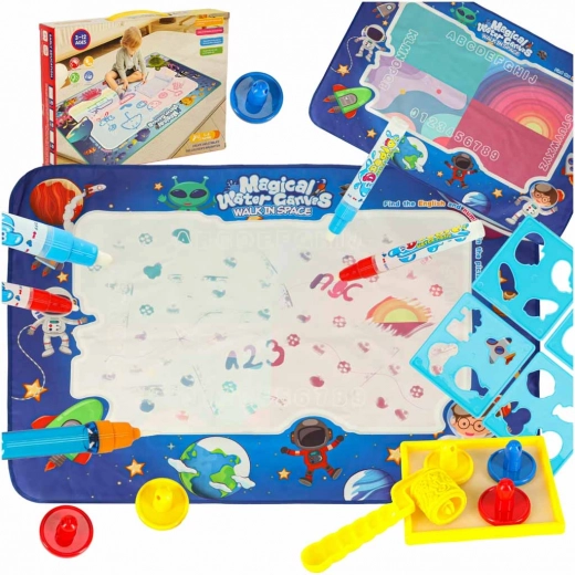 Tappetino d'acqua con motivi cosmici e strumenti creativi per bambini