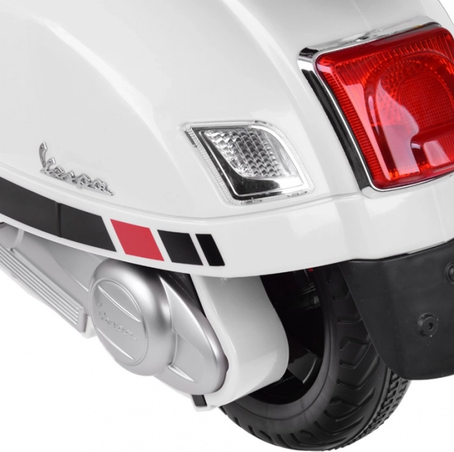 Scooter elettrico Vespa GTS Super per bambini – Bianco
