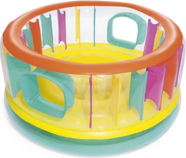 Pareti avvolgenti e finestrelle per un gioco sicuro