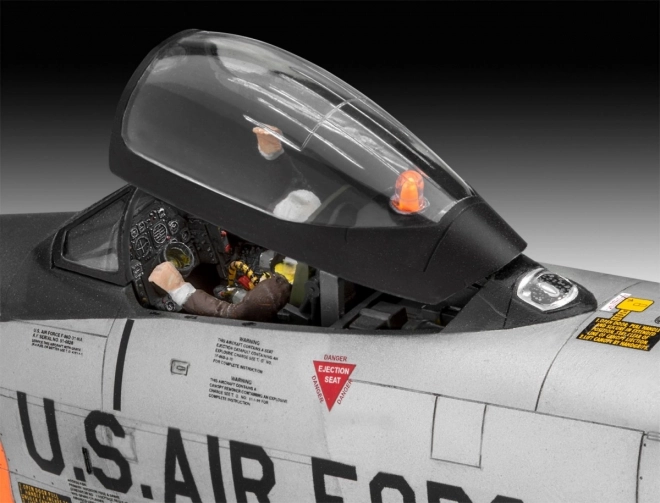 Modello aereo F-86D Dog Sabre in plastica 1/48