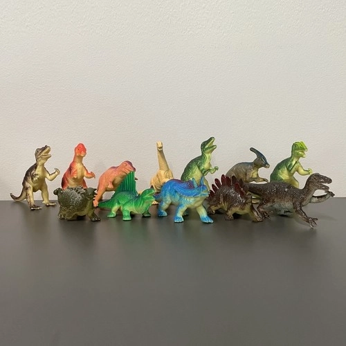 Set di figure di dinosauri