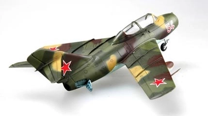 Modello in plastica MiG-15UTI Midget