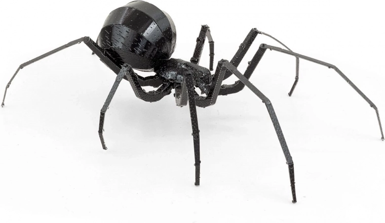 Dettagli realistici in acciaio lucidato