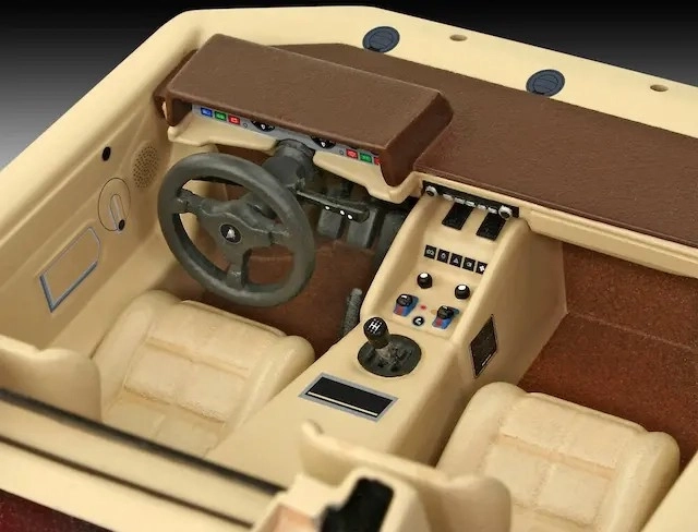 Modello in plastica Lamborghini Countach LP500