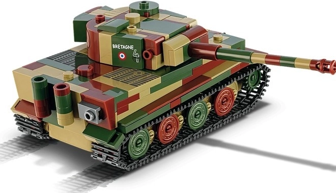 Modello del carro armato Pz.Kpfw. VI Tiger Ausf. E 1:48