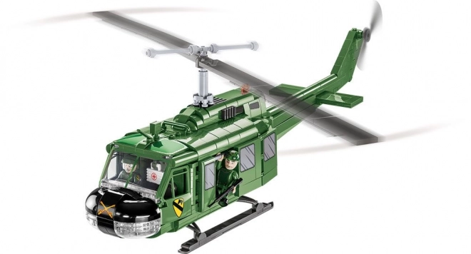 Elicottero Bell UH-1 Huey Iroquois Vietnam War in scala 1:32