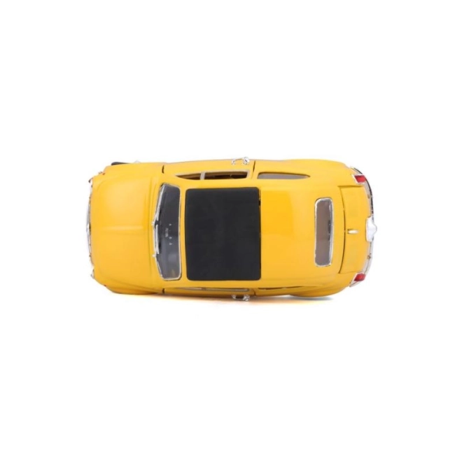 Modello Fiat 500 F 1965 in scala 1:24 giallo