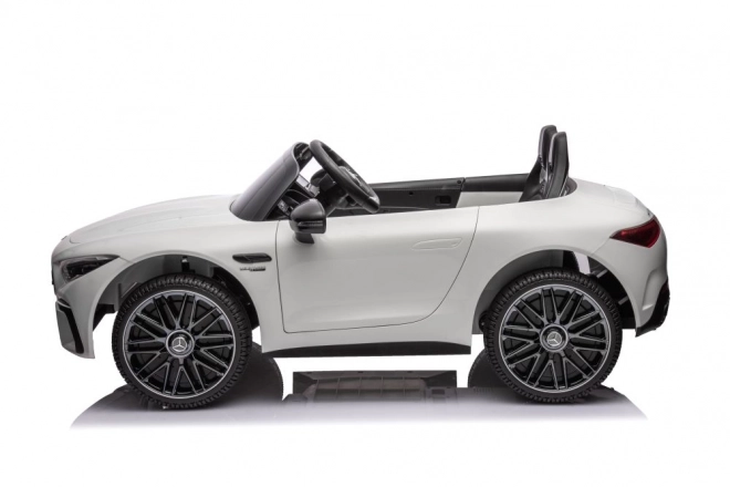 Auto elettrica per bambini Mercedes AMG SL63 bianco