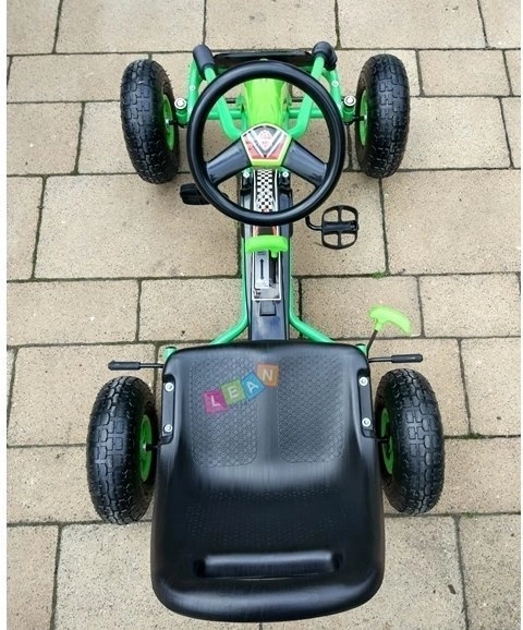 Kart a pedali + Pneumatici gonfiabili + Sedile regolabile – Verde