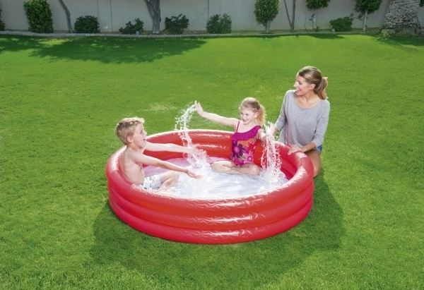 Piscina per bambini gonfiabile di colore rosso