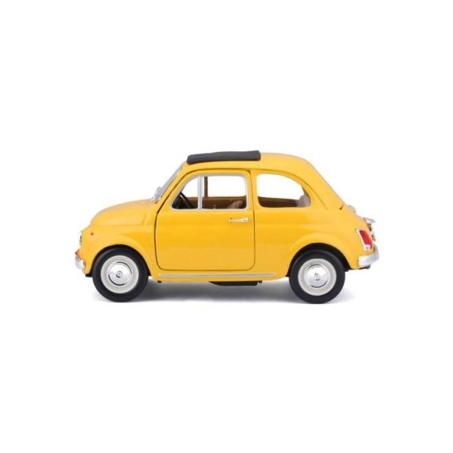 Modello Fiat 500 F 1965 in scala 1:24 giallo