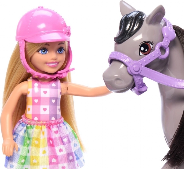 Dolce pony con criniera morbida
