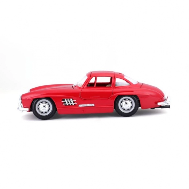 Modellino di Auto Mercedes-Benz 300SL Rosso in Scala 1:24