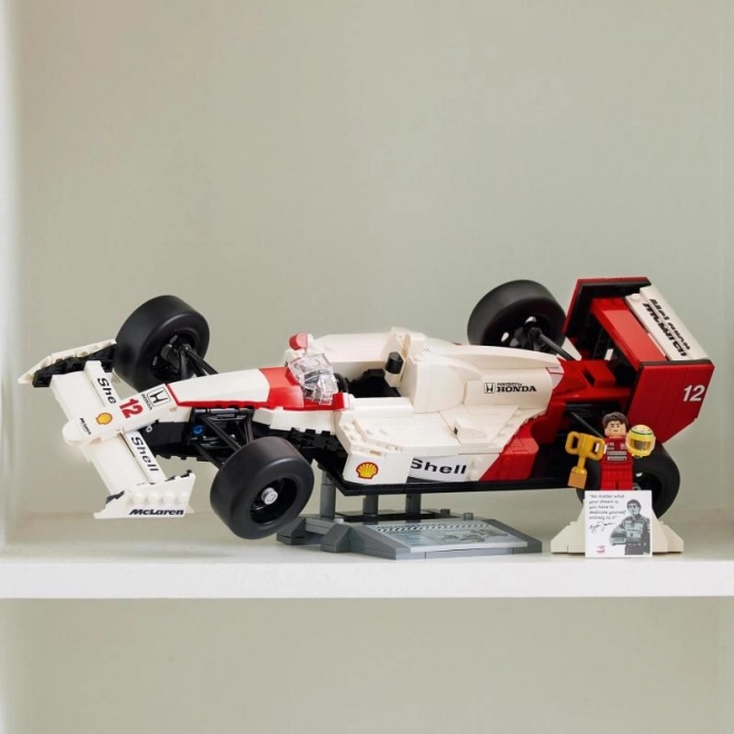 Replica LEGO Icons McLaren MP4/4 con Ayrton Senna