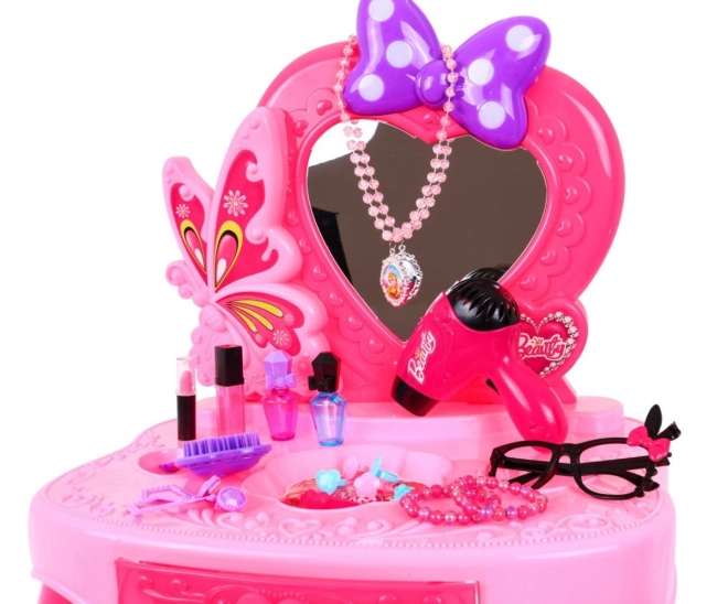 Set completo di accessori e cassetto portaoggetti