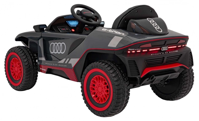 Veicolo Audi RSQ E-TRON Grigio
