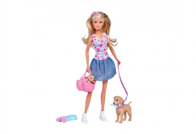 Bambola alla moda con accessori di moda