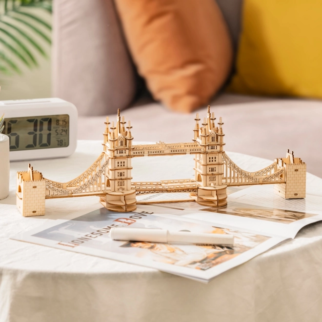 Puzzle in legno 3D Tower Bridge illuminato