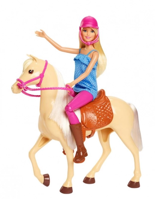 Barbie e cavallo giostra