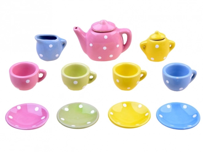 Set di piatti e tazze in ceramica per bambini