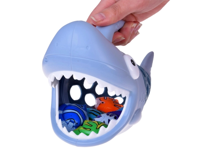 Divertente pesca dei pesciolini