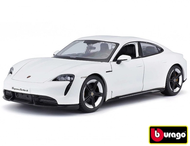 Modellino Bburago Porsche Taycan Turbo S 2019 in scala 1:24 bianco Carrara