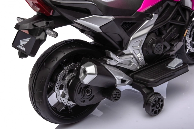 Motocicletta Honda NC750X Rosa