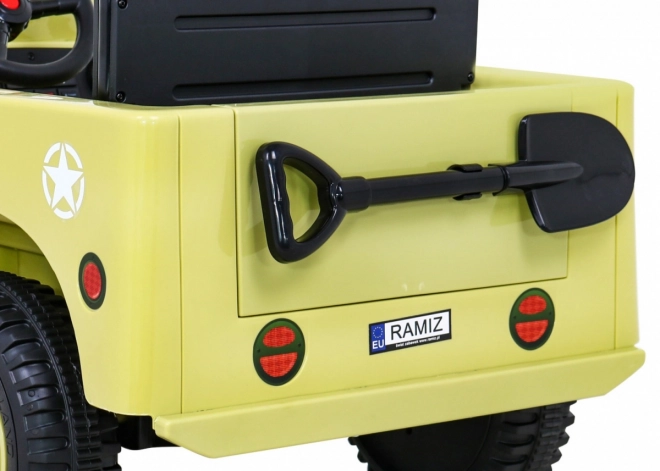 Auto militare retrò per bambini beige + trazione 4x4 + telecomando + 2 portabagagli + avvio lento + MP3 LED