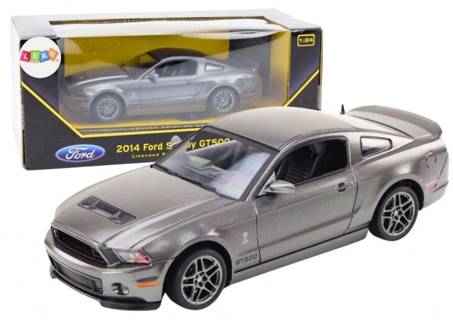 Auto Ford Shelby GT500 in scala 1:24 con motore argento