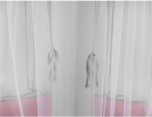 Delicate tendine con fiocchetti
