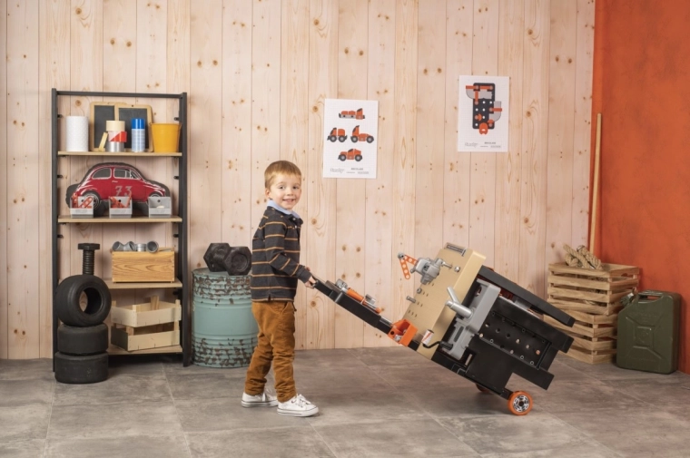 Struttura pieghevole e ruote