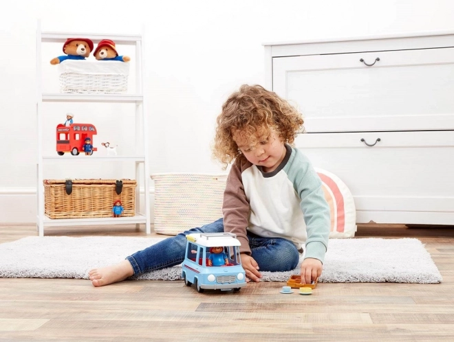 Caravan con Paddington e accessori