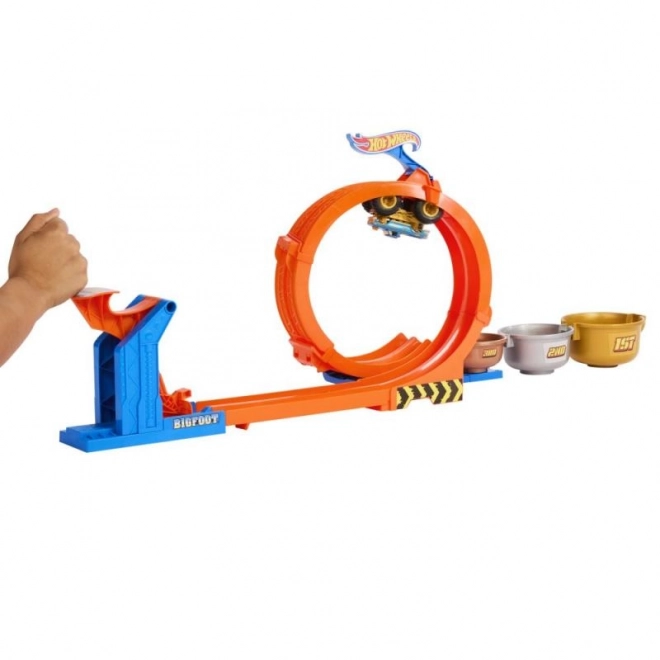 Pista Hot Wheels Monster Trucks con loop e Bigfoot