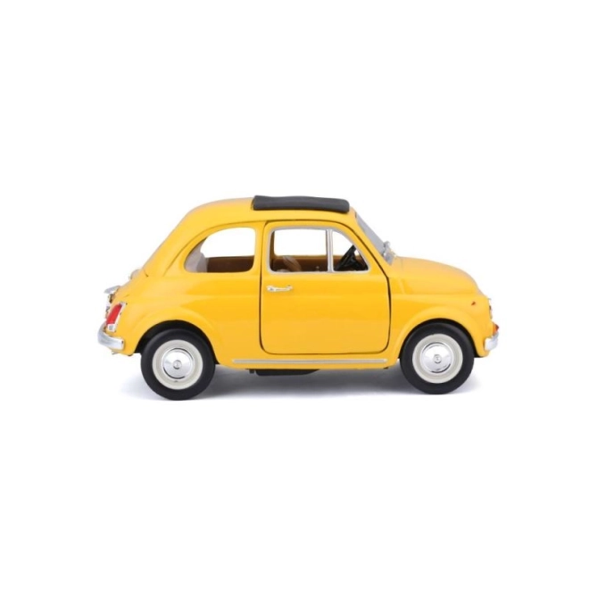 Modello Fiat 500 F 1965 in scala 1:24 giallo