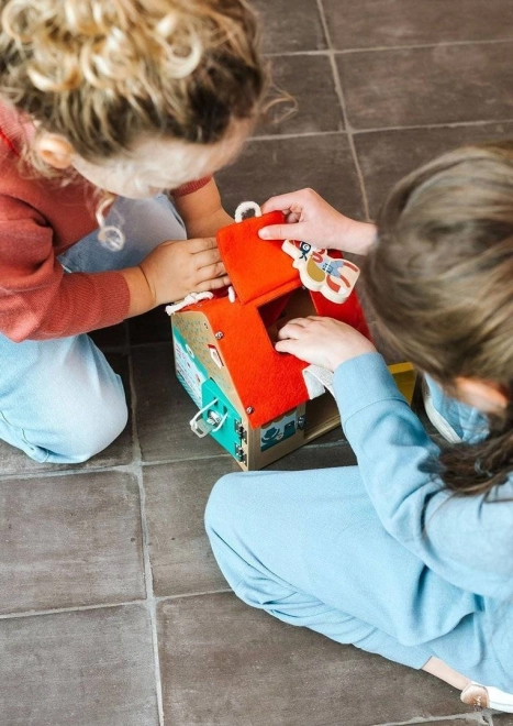 casa in legno con serrature Lilliputiens