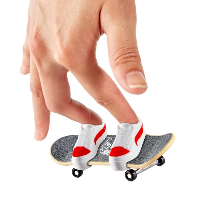 Set di fingerboard con scarpe SKATE Hot Wheels