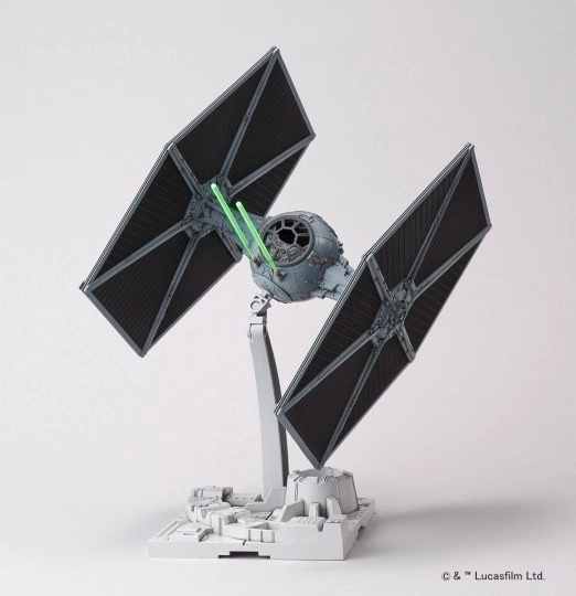 Star wars TIE Fighter in plastica