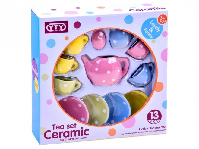 Set di piatti e tazze in ceramica per bambini