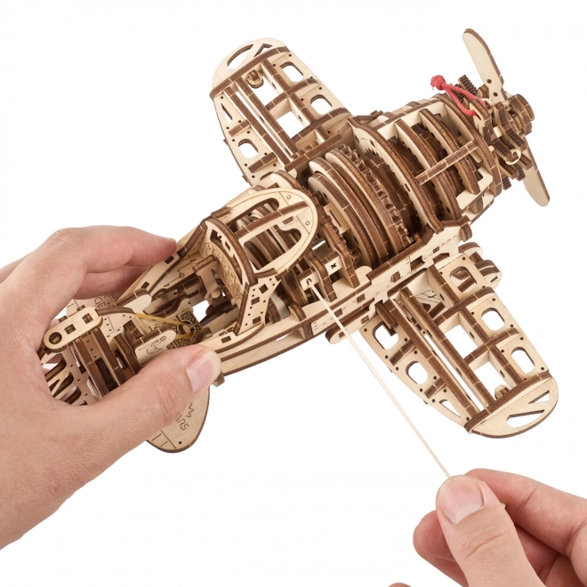 puzzle meccanico in legno 3D UGEARS Mad Hornet