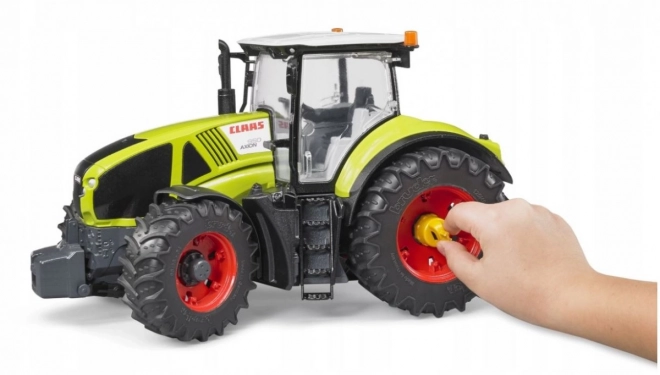 Trattore Claas AXION 950 di Bruder