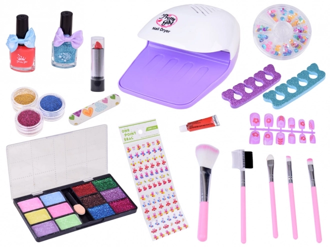 Set per manicure e trucco per bambine