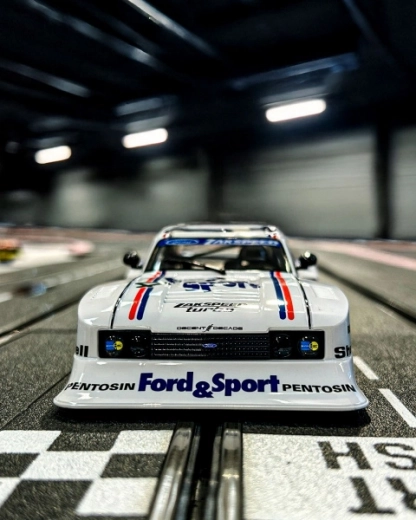 Luci anteriori e posteriori funzionanti