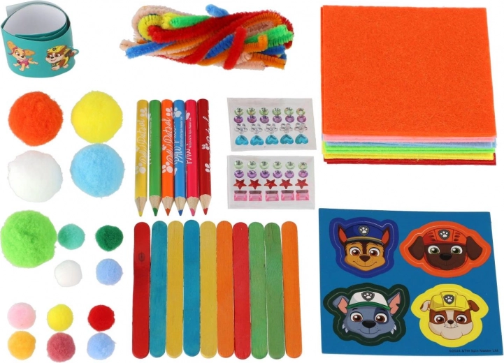 Ricco set di materiali creativi