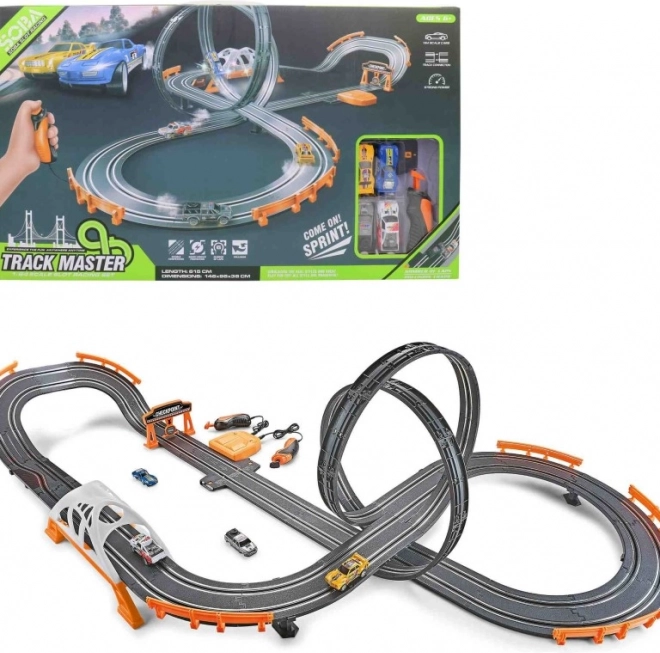 Pista da corsa con lunghezza di 615 cm