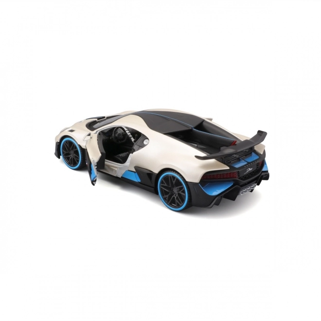 Modello Bugatti Divo 1:24 Bianco