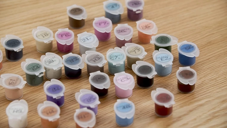 Colori pratici in vaschette