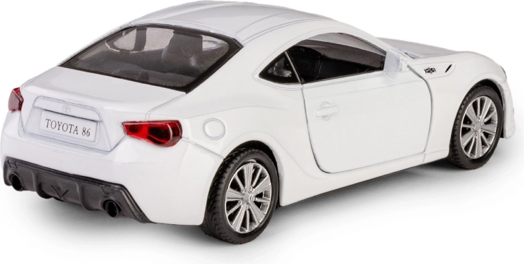 Carrozzeria in metallo e pneumatici in gomma