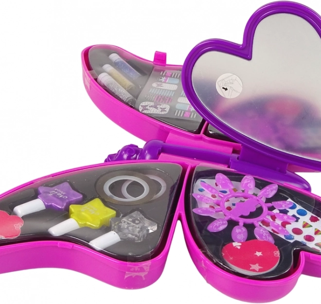 Divertimento sicuro per piccole vanitose