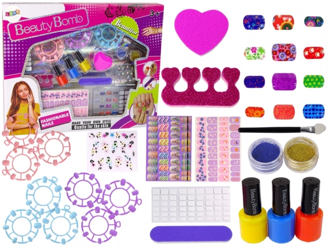 Set Unico per Nail Art Con Smalti, Adesivi e Glitter