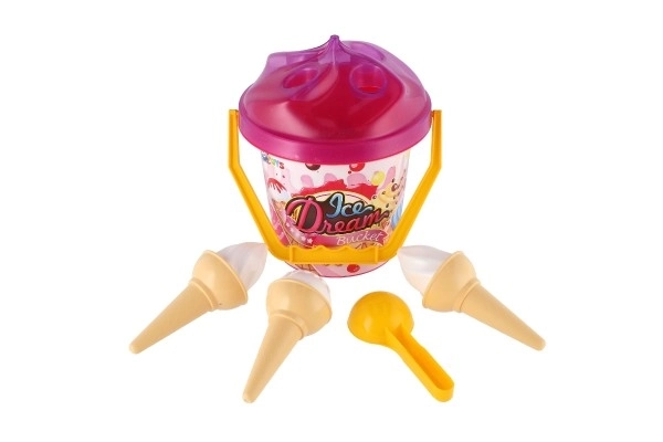 Set da gioco per sabbia con secchiello e stampi gelato